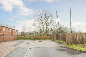 Photo 25- click for photo gallery